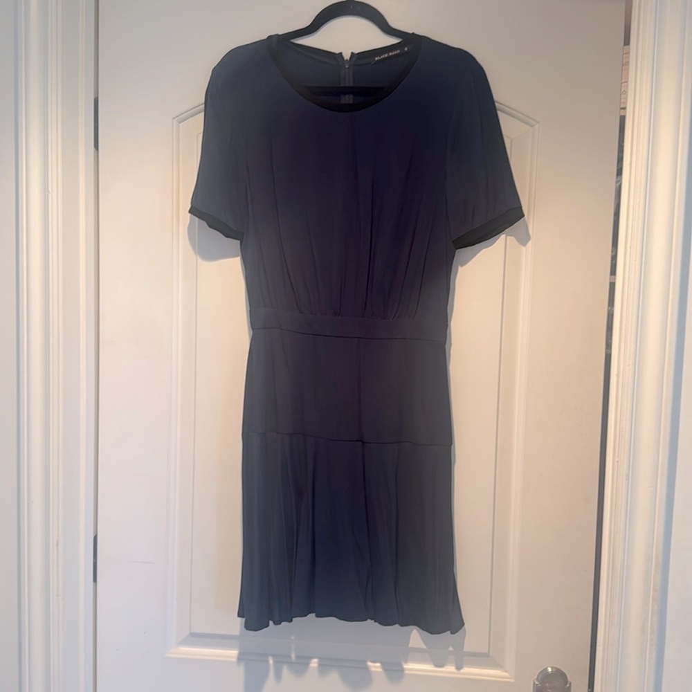 Black Halo navy w black piping mini dress. Worn once! Size 8.
